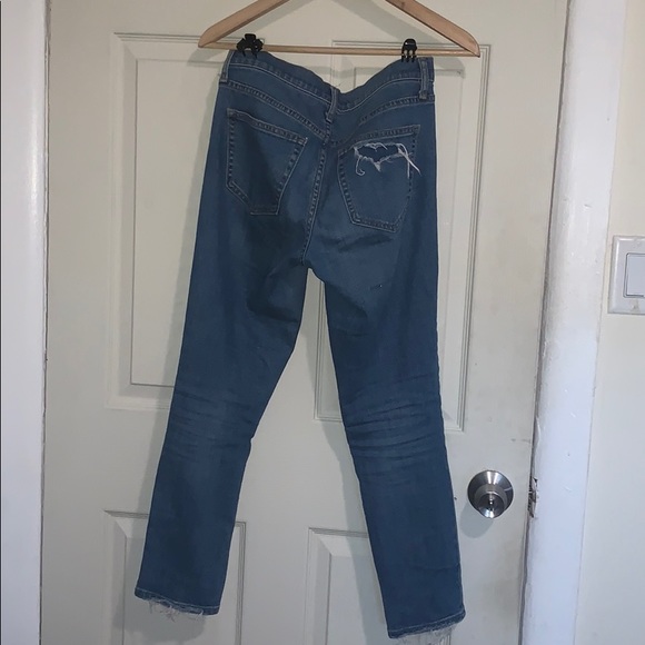 💙✨ GAP 1969 girlfriend jeans 👖 - Picture 2 of 3